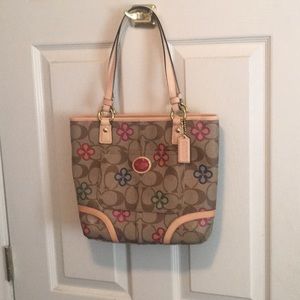 NWT Coach Peyton Signature Clover Tote